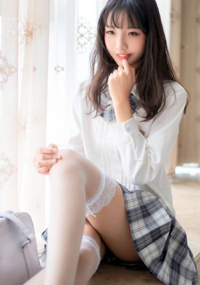 美丽小蜜桃4中英文字_1080电视剧在线观看