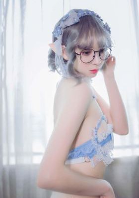 《制服诱惑》免费看朱茵_高清完整视频